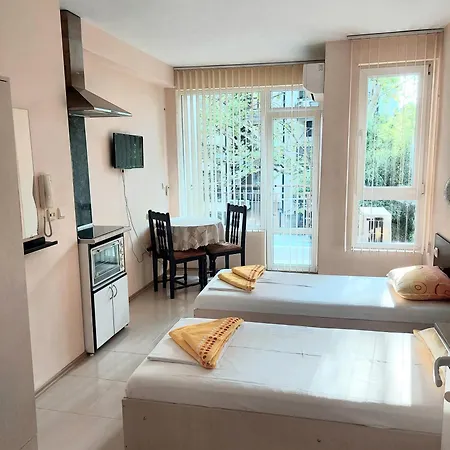 студио алекс Apartman *